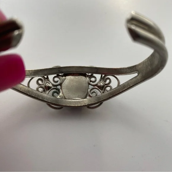 Artisan Silver tone Cuff Bracelet with Blue/Turquoise Cabachon Accents 6.5” - Picture 8 of 10